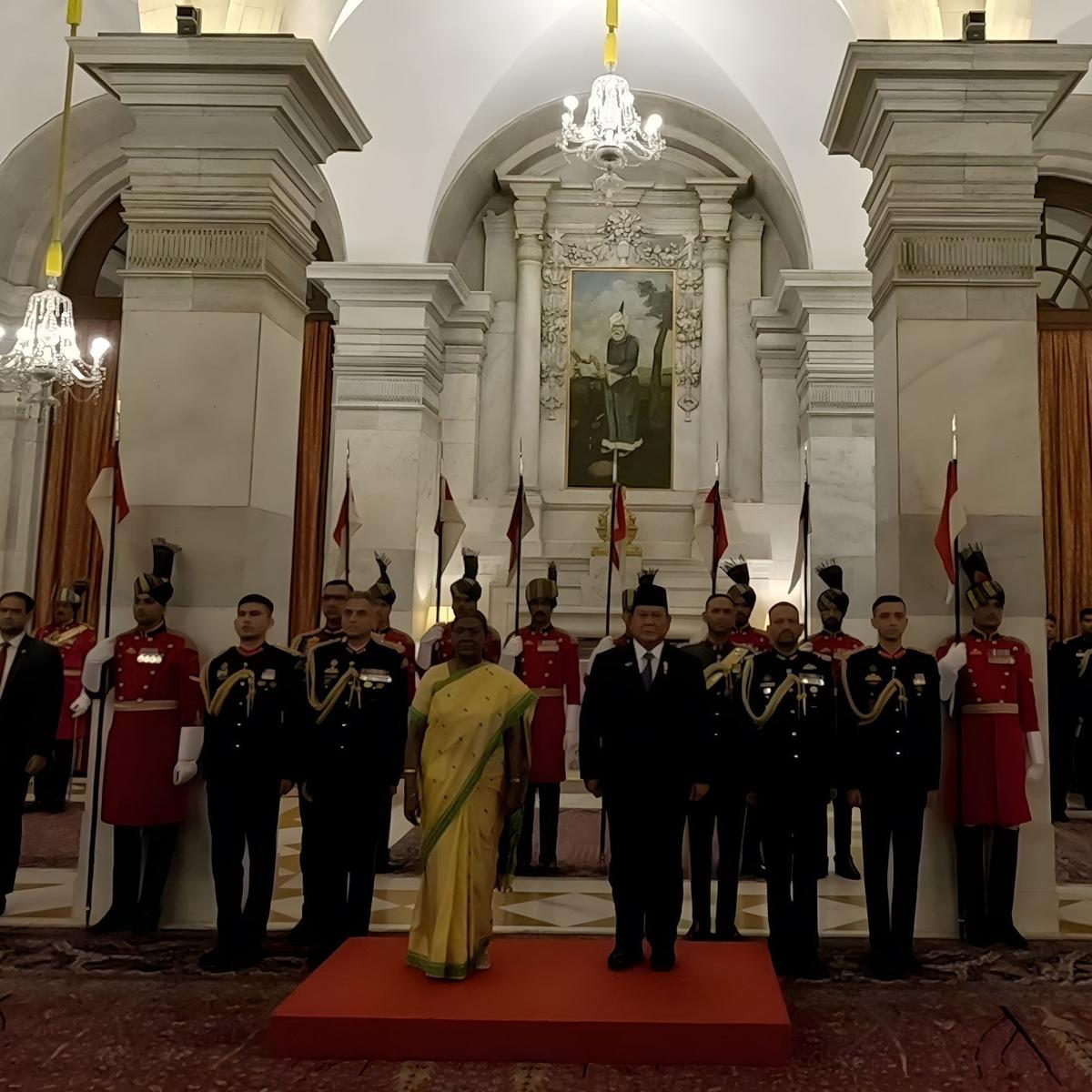 Presiden Prabowo Dijamu Makam Malam Presiden India