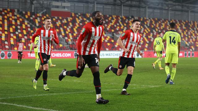 Foto Piala Liga Inggris: Newcastle Takluk 0-1 Dari Brentford