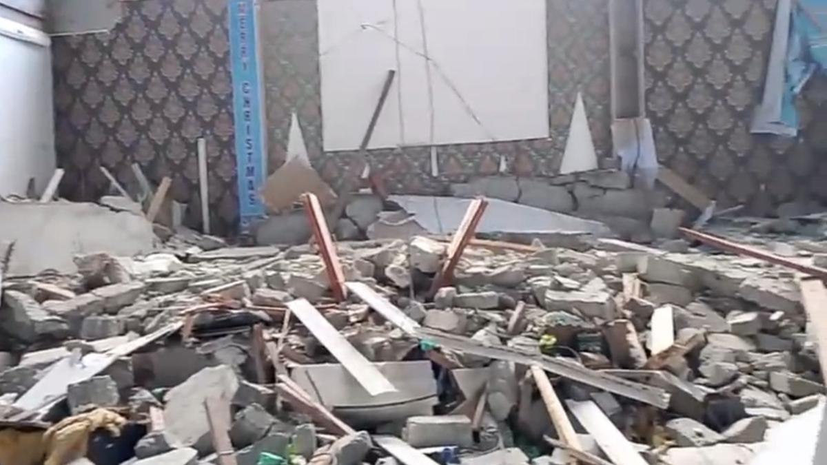 Gempa M7.6 guncang Bitung, bangunan di Ternate rusak ringan ️
Ini penampakan setelah getarannya — lihat selengkapnya