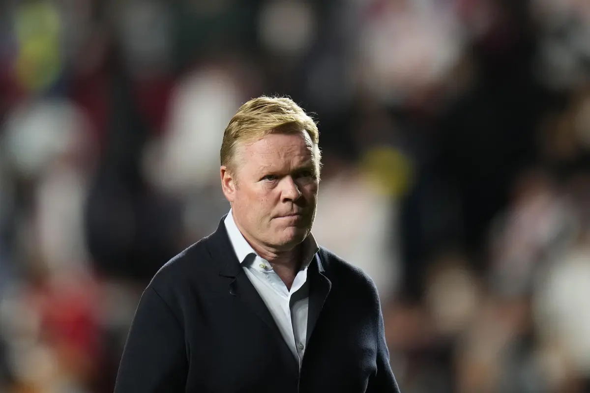 Foto: Rekan Senegara Gagal Pinalti, Ronald Koeman Akhirnya Dipecat oleh Barcelona