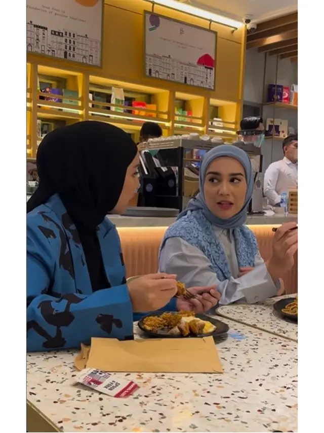 Tak Ikut Jemput Ammar Zoni, Ini 6 Potret Irish Bella Hadiri Ultah Anak Baim Wong