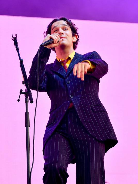 <p>Taylor Swift dan Matty Healy dilaporkan siap untuk go public pada akhir pekan ini di Era's Tur Taylor Swift di Nashville. (Dia Dipasupil/Getty Images/AFP)</p>