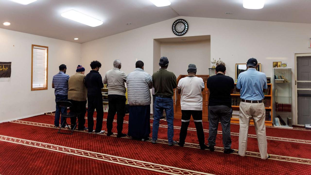 Masjid di Ujung Dunia yang Disinari Matahari Selama 24 Jam