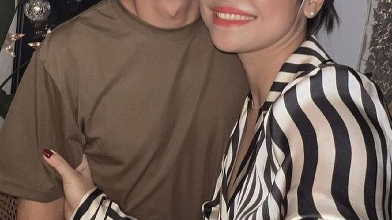 5. Kim Kurniawan dengan Elisabeth Novia