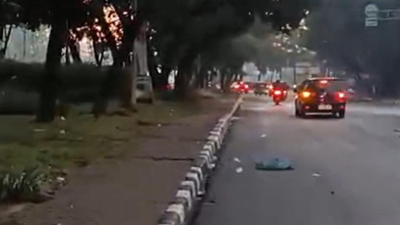 Kwitang Masih Berasap, Sisa Gas Air Mata Tercium Pagi Ini