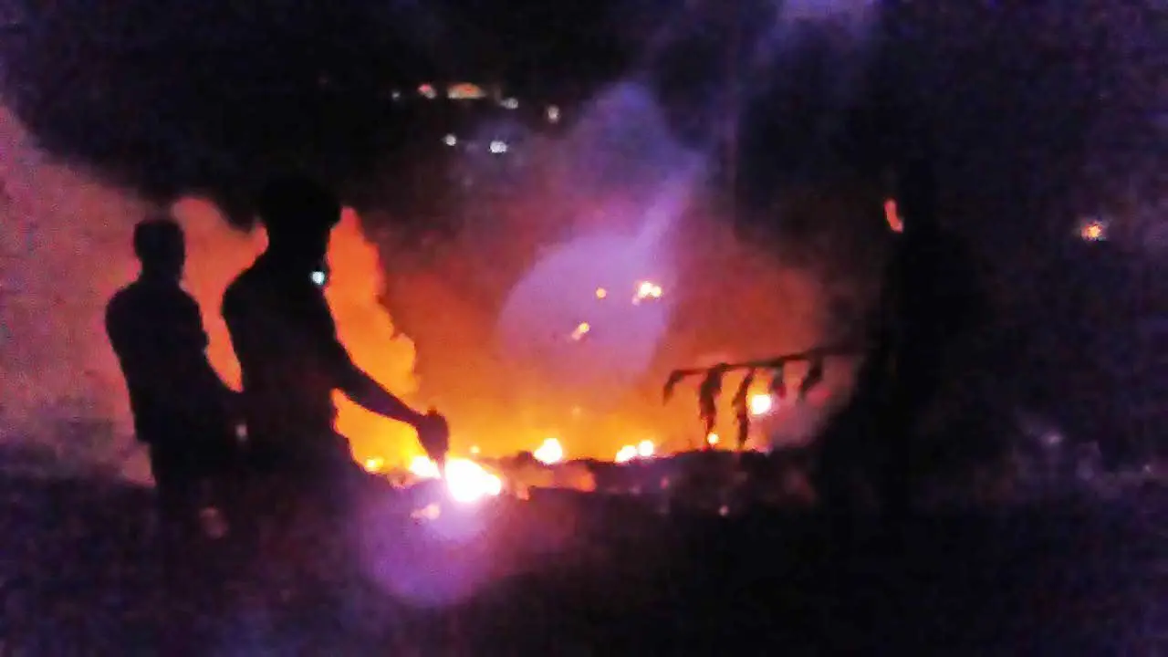 Putung rokok diduga menyebabkan hutan pinus di Patikraja, Banyumas, terbakar hebat. (Foto: Liputan6.com/BPBD BMS/Muhamad Ridlo)