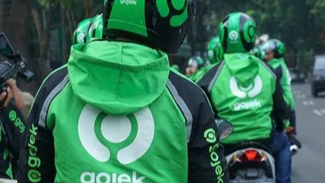Kedua Kepgub tersebut merupakan hasil kesepakatan bersama antara Pemerintah Provinsi (Pemprov) Jatim, kelompok driver ojek dan taksi online, serta aplikator.