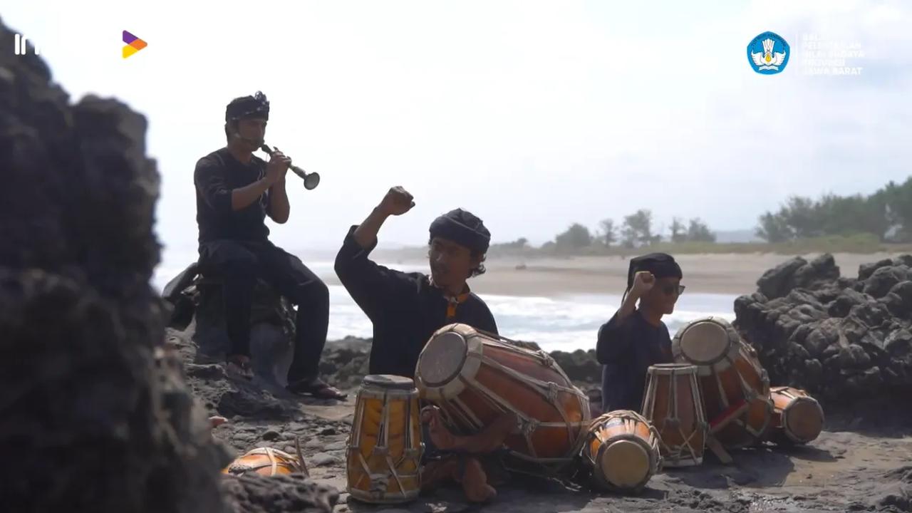 Rampak berarti kompak