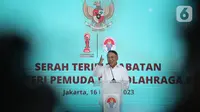 Sementara itu, Ketua Umum Golkar Airlangga Hartarto menyerahkan sepenuhnya kepada Presiden Jokowi untuk menunjuk pengganti Amali. Ia tidak menyebut siapa kader Golkar yang diajukan kepada Jokowi. (Liputan6.com/Faizal Fanani)