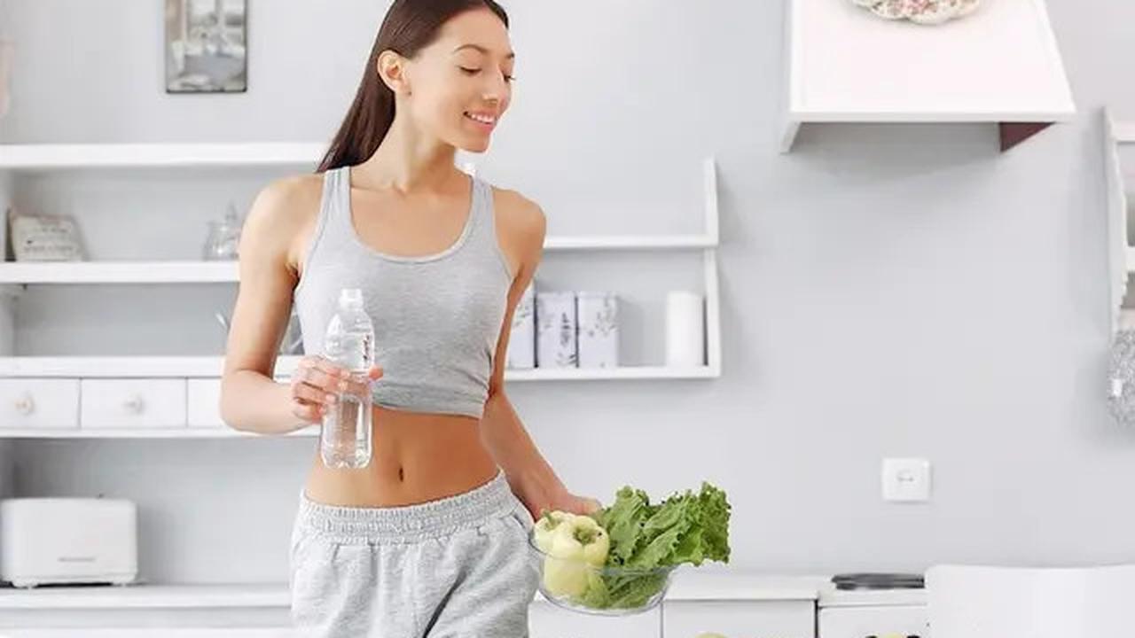 Ngeri! Wanita Ini Minum Pil Berisi Telur Cacing Pita Babi Demi Diet