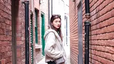 Bagi pecinta FTV, tentu sudah familiar dengan sosok Furry Citra. Model kelahiran Banjarmasin, Kalimantan Selatan ini mengawali karier di dunia modeling sejak tahun 2005. Berhasil mendapatkan Runner up top guest Majalah Aneka, kariernya di dunia hiburan pun semakin cemerlang. Dari sini ia banyak mendapat tawaran akting hingga menjadi model video klip. (Liputan6.com/IG/furrycitra)