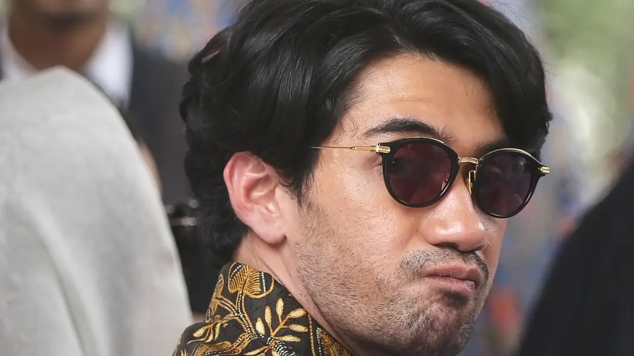 [Fimela] Reza Rahadian