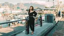Selain dikenal sebagai aktris, Nikita Willy juga dikenal sebagai pebisnis muda. Gadis kelahiran tahun 1994 ini memulai bisnis kecantikan yang diberi nama Dreamy Skin Care. Keputusannya ini tak mengherankan lantaran ia dikenal sebagai seleb cantik penuh pesona.(Liputan6.com/IG/@nikitawillyofficial94)