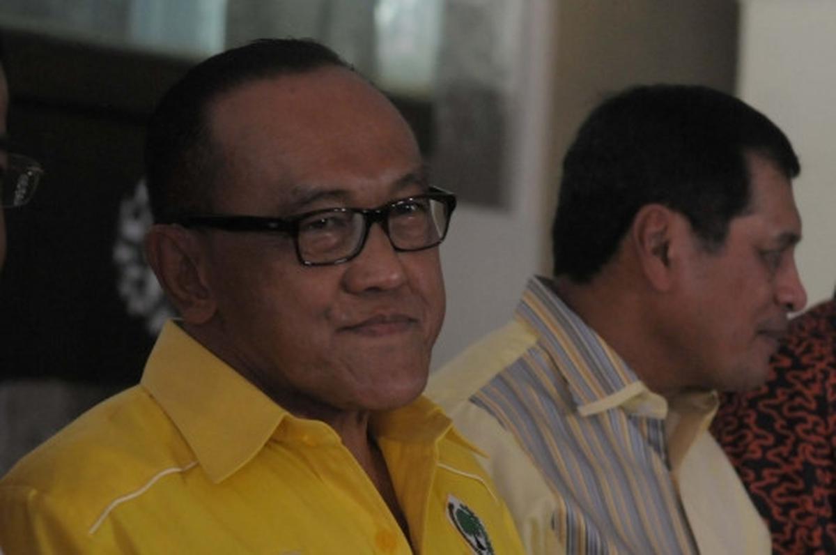 Ekspresi semringah Ical tanggapi putusan MA soal kisruh Golkar
