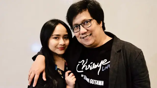 7 Potret Kedekatan Selebriti Cewek dengan Ayahnya