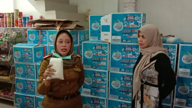 Kepala Dinas Perdagangan Mamuju Imelda Pababari