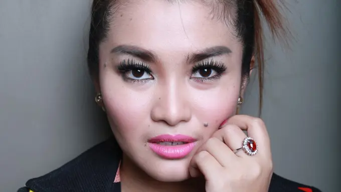 [Bintang] Fitri Carlina