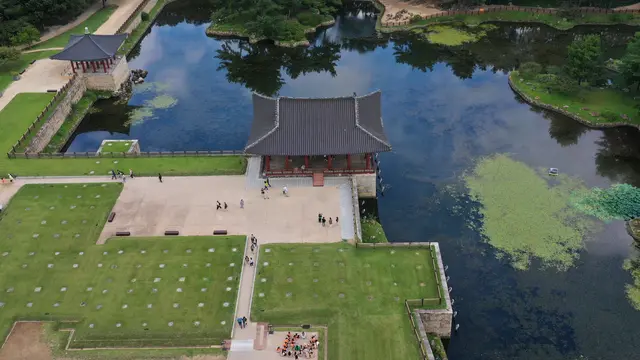 Istana Donggung dan Kolam Wolji di Gyeongju, Korea Selatan.(Xinhua/Yao Qilin)