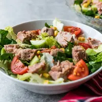 Resep Tuna Salad Mediterranean Style./Copyright depositphotos.com/alp_aksoy