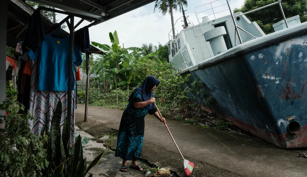 Tidak hanya Indonesia, gelombang tsunami menerpa sejumlah pesisir negara Asia Tenggara seperti Malaysia, Thailand dan Myanmar hingga di beberapa negara Asia Selatan, termasuk Sri Lanka, Maldives, dan India. Setidaknya 16 negara yang terkena dampak akibat gempa dan tsunami ini. (Yasuyoshi CHIBA/AFP)