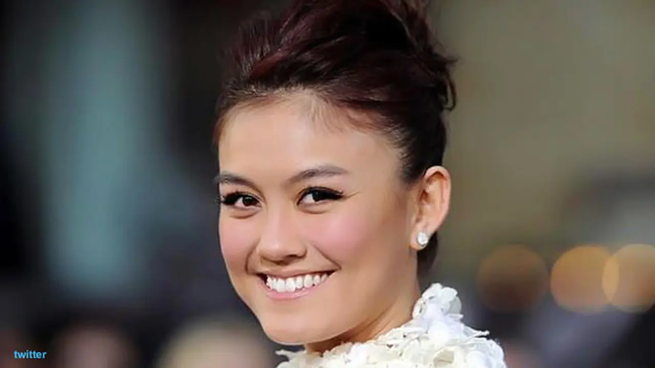 agnes-monicca-130416b.jpg