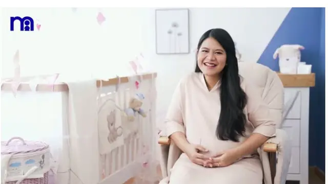 Kahiyang Ayu mengungkapkan pengalamannya saat hamil anak pertama (Foto: screencapture Youtube mothercare Indonesia WELCOME TO THE CLUB - KAHIYANG AYU)