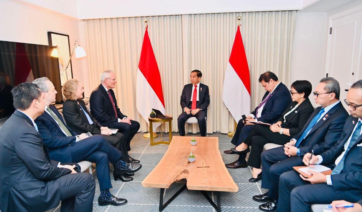 "Saya apresiasi rencana kerja sama untuk pembangunan kilang petrokimia hijau dan Carbon Capture Storage (CSS) dengan nilai mencapai USD15 miliar,"