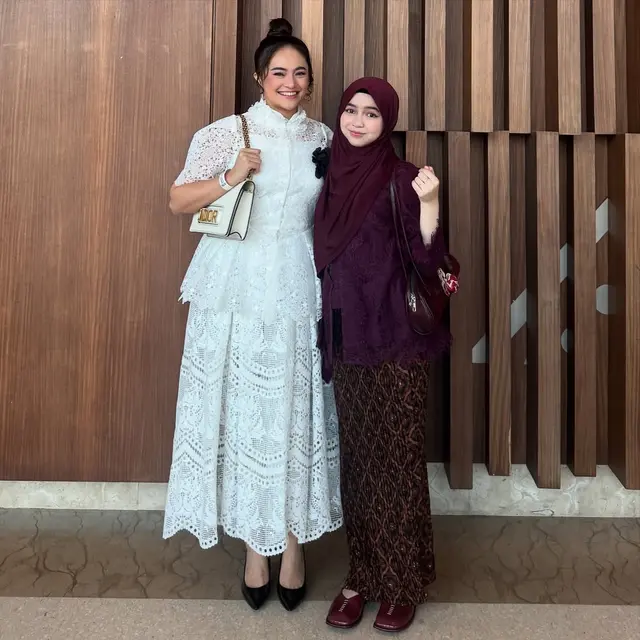 6 Outfit Senada Marshanda dan Sienna, Inspirasi Ibu Anak Tampil Kompak