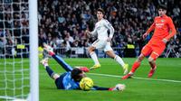 Real Madrid menang telak 4-1 atas Real Sociedad pada pekan ke-24 La Liga 2025/2026. Duel ini berlangsung di stadion Santiago Bernabeu, Minggu, 15 Februari 2026 WIB. (AP Photo/Manu Fernandez)