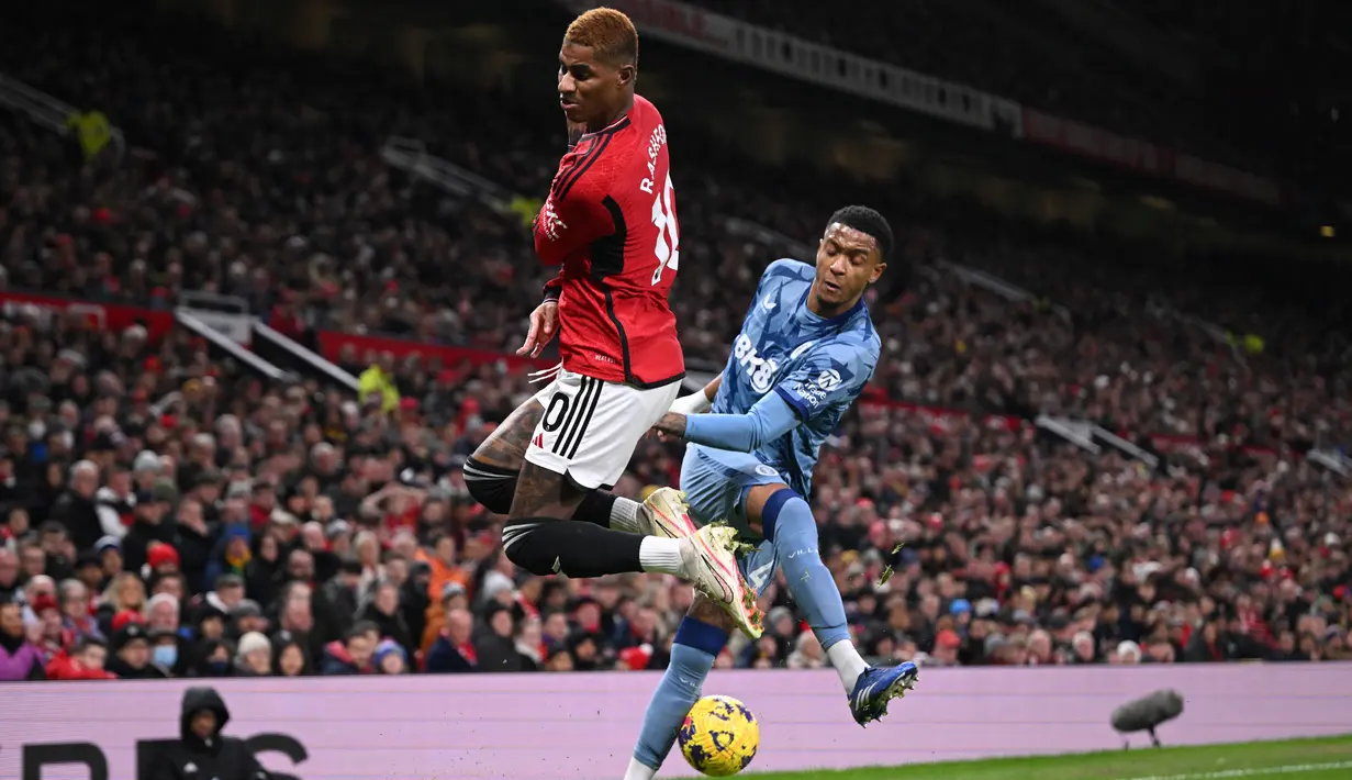 Hasil ini membuat MU kini mengemas 31 angka dan naik ke peringkat enam klasemen sementara Liga Inggris 2023/2024. (Oli SCARFF / AFP)
