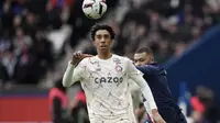 Pernah Bikin Mbappe dan Watkins Mati Kutu, Leny Yoro Tak Akan Kesulitan Bersama MU di Liga Inggris