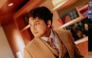 Para pemain dan kru sinetron SCTV Para Pencari Tuhan Jilid 19 menggelar buka puasa bersama. Ridwan Ghany, salah satu yang hadir dan emosional. (Foto: Dok. Instagram @ridwanghany)