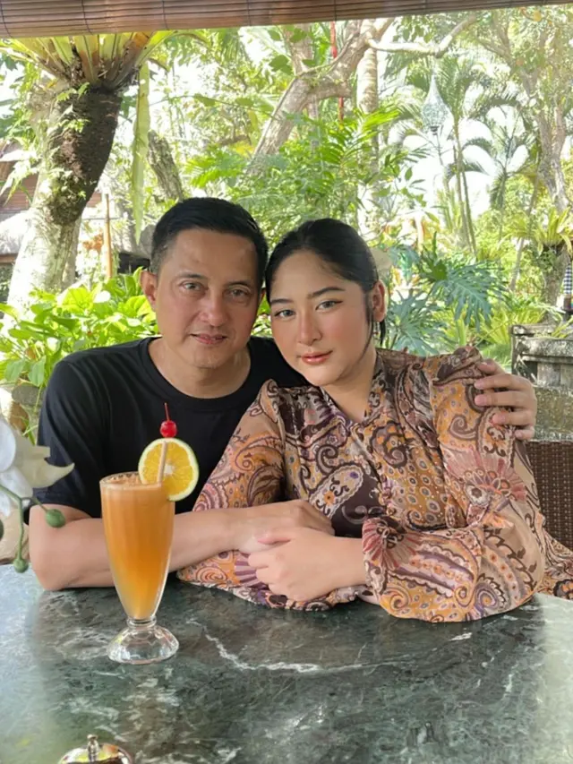 [Fimela] Ricky Subagja dan Cica Andjani