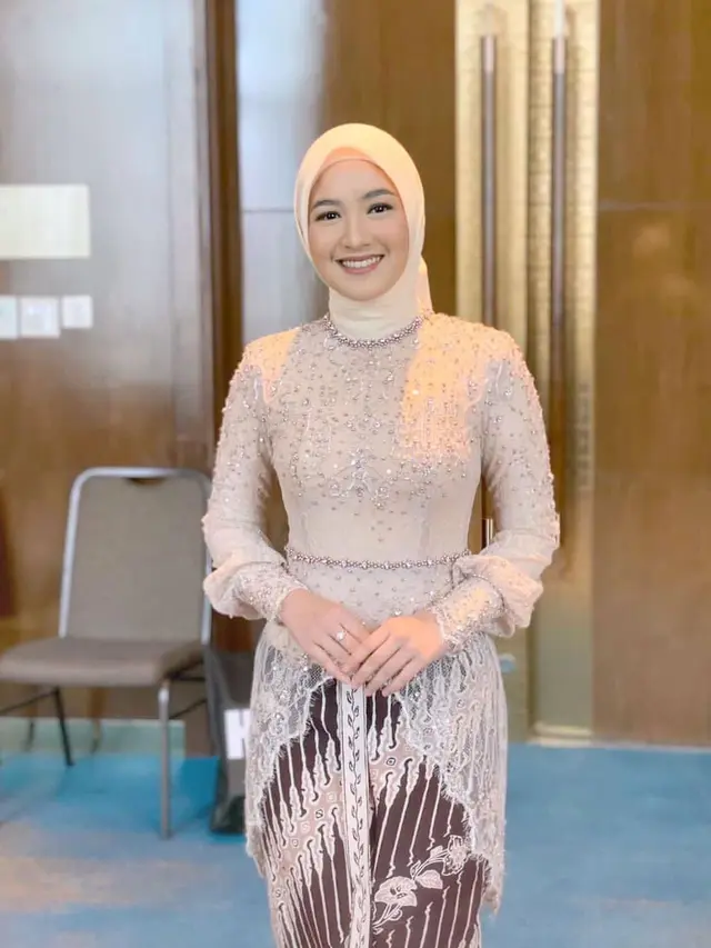 6 Pesona Seleb Kenakan Kebaya Nude yang Menginspirasi, dari Aaliyah Massaid, Fuji An, hingga Anya Geraldine
