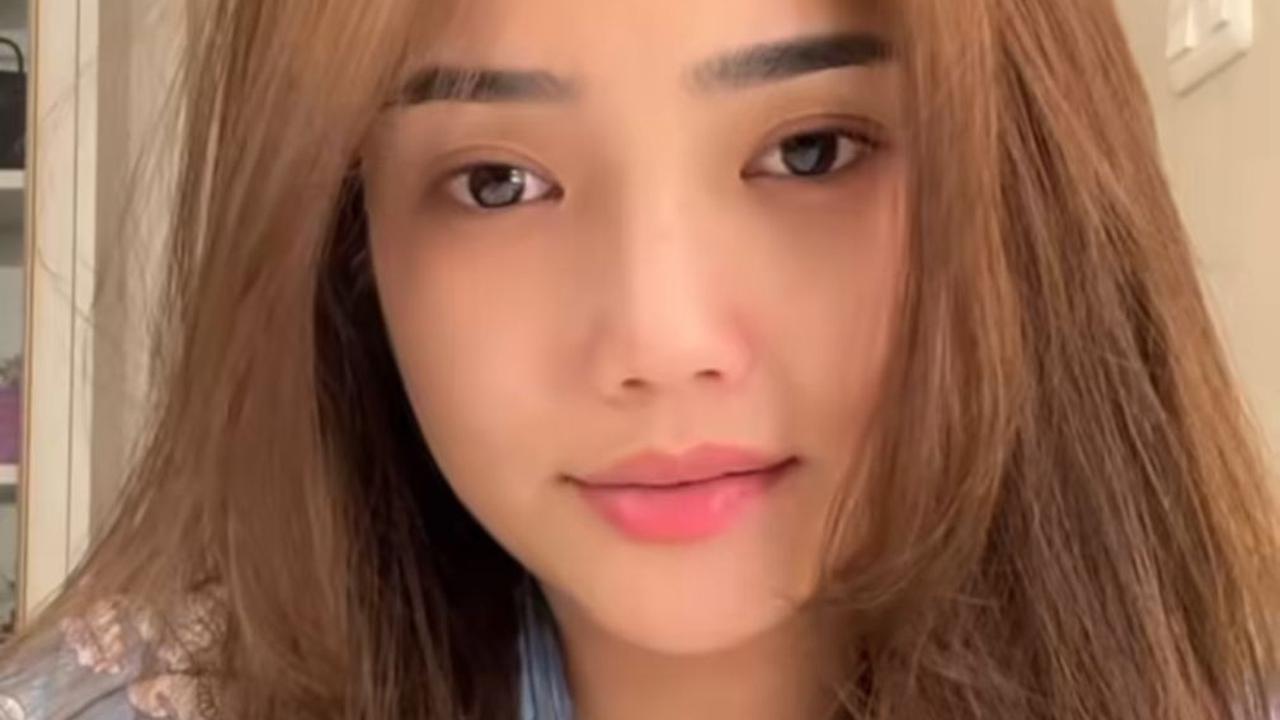 Momen Fuji Gak Rela Hapus Makeup MUA, Bikin Ngakak: "Pengennya Keluar Terus!"