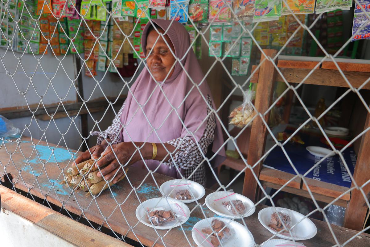 Dari Usaha Kecil, Ragaia Sosir Bantu Ekonomi Keluarga Berkat Pemberdayaan PNM Mekaar dan BRILink Agen