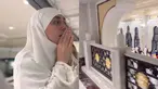Buggy car atau mobil golf ini digunakan di rooftop Masjidil Haram, khusus di jalur lingkar tawaf. Awalnya hanya diperuntukkan bagi jemaah difabel dan lansia, tapi kini jemaah umum juga bisa mencobanya. Celine pun memilih cara ini untuk merasakan thawaf dengan nyaman. (Liputan6.com/IG/@celine_evangelista)