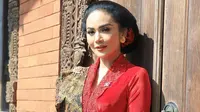 Anggun Bak Ningrat, Intip 5 Gaya Kebaya Mewah ala Krisdayanti