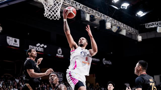 Rans Simba Balas Curi Kemenangan di kandang Dewa United di semifinal game 2 IBL 2025