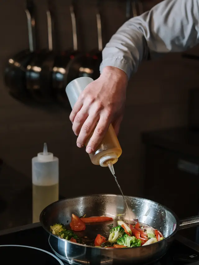 Minyak Zaitun Bantu Memenuhi Asupan Lemak Sehat