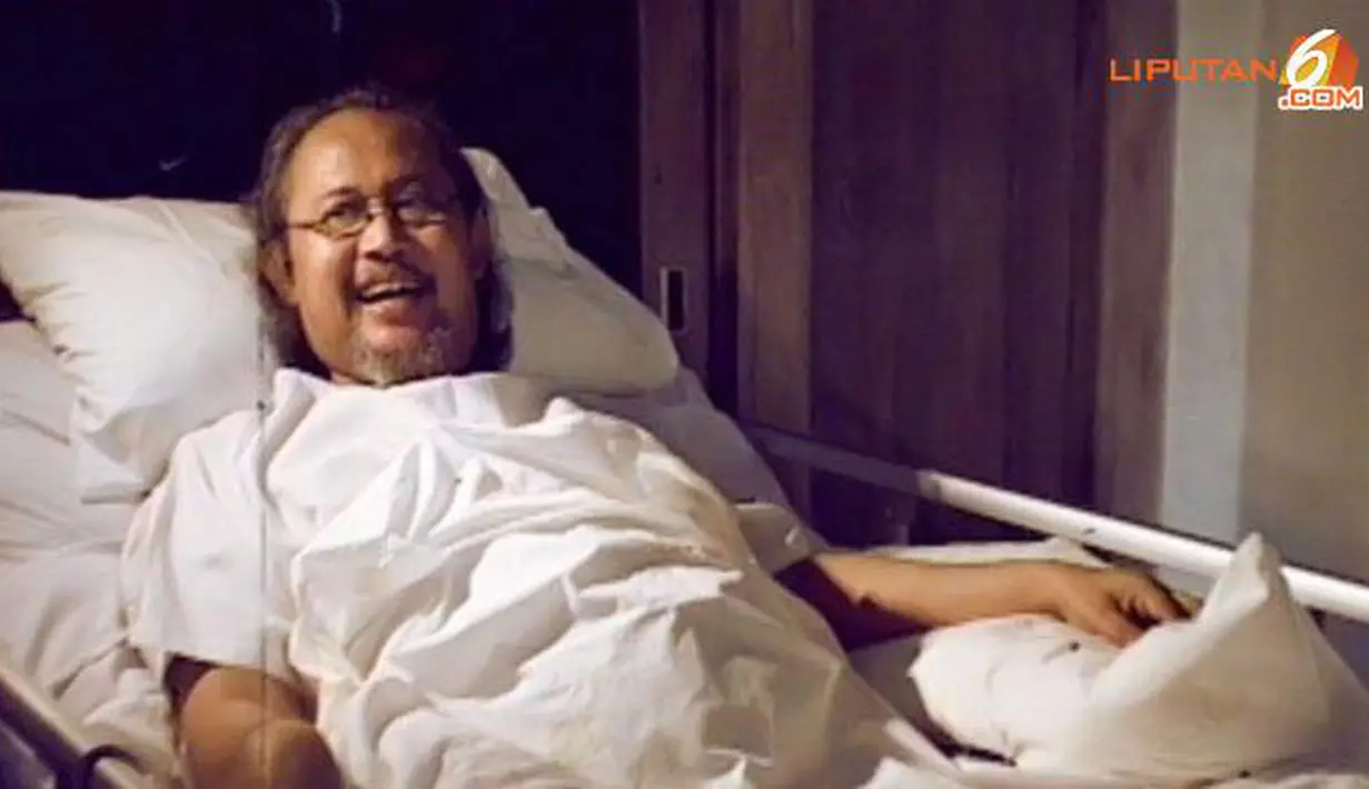 Almarhum Pepeng meninggal dunia karena diketahui sudah lama menderita penyakit Multiple Sclerosis, Akibat penyakit itu, Pepeng harus menjalani hari-harinya di atas tempat tidur, Depok, Rabu (6/5/2015) sekitar pukul 10.02 WIB. (Liputan6.com/Panji Diksana)