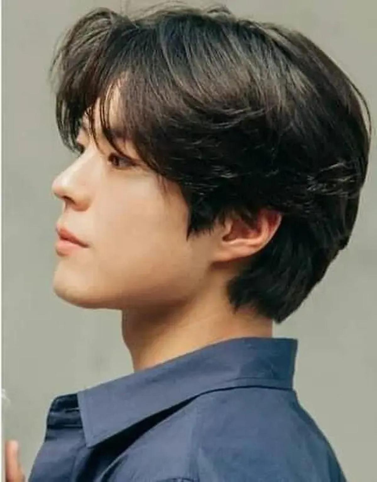 5 Tren Model Rambut Pria yang Buat Penampilan Lebih Muda, Bikin Wajah Terlihat Segar