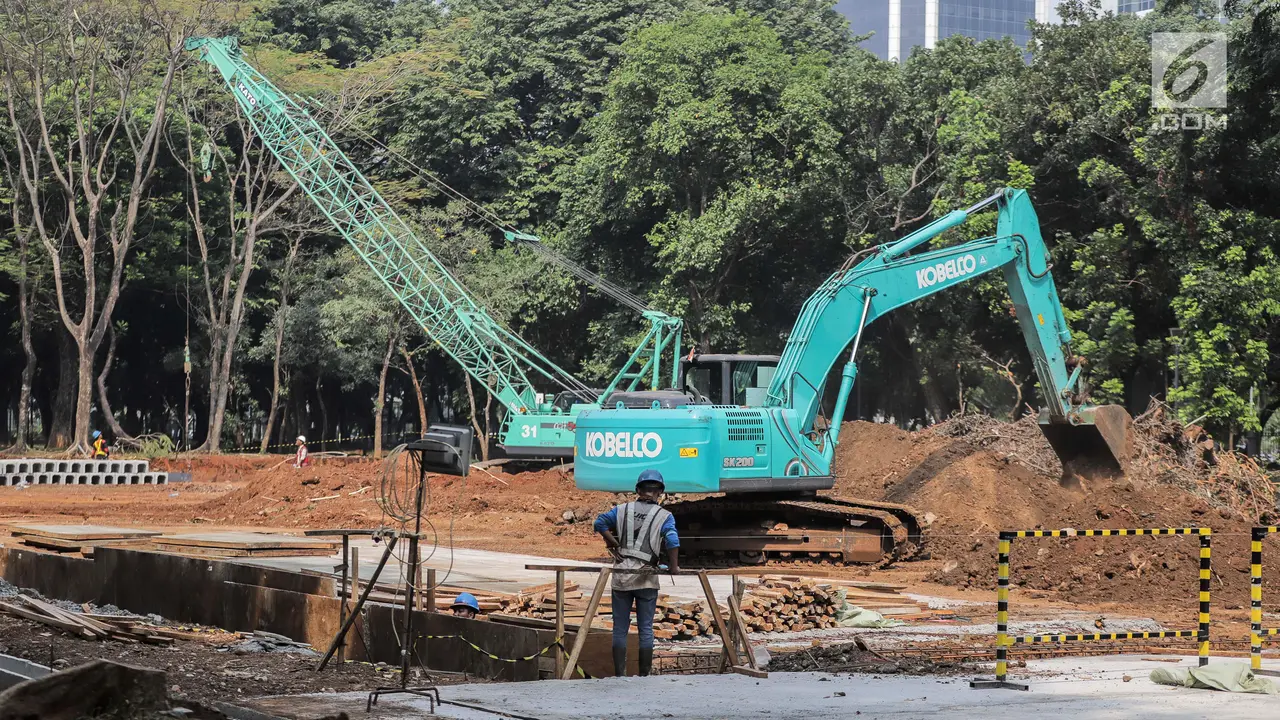 Memantau Proyek Pembangunan MRT Fase II di Taman Monas