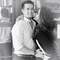 "Senangny liat kel ka ola selain maminy cantik,gk sombong sllu senyum dg siapapun...sht sllu ya ka ola kndunganny semoga dilncarkn prsalinanny..." tulis dewi_mami_esther. (Instagram/ollaramlanaufar)