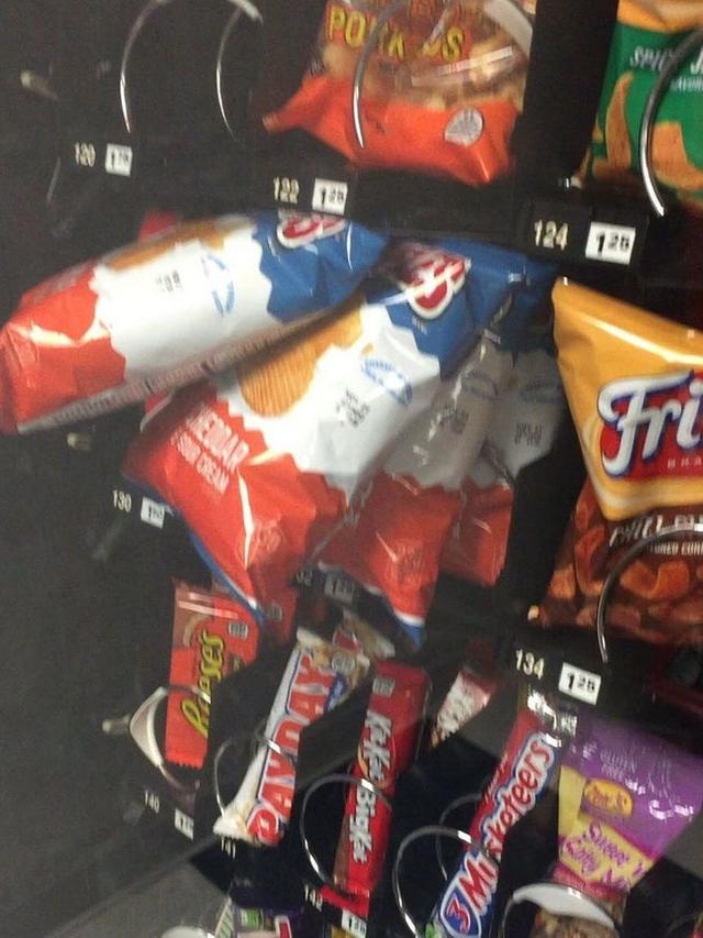 7 Momen Apes di Kehidupan Sehari-hari Ini Bikin Tepuk Jidat