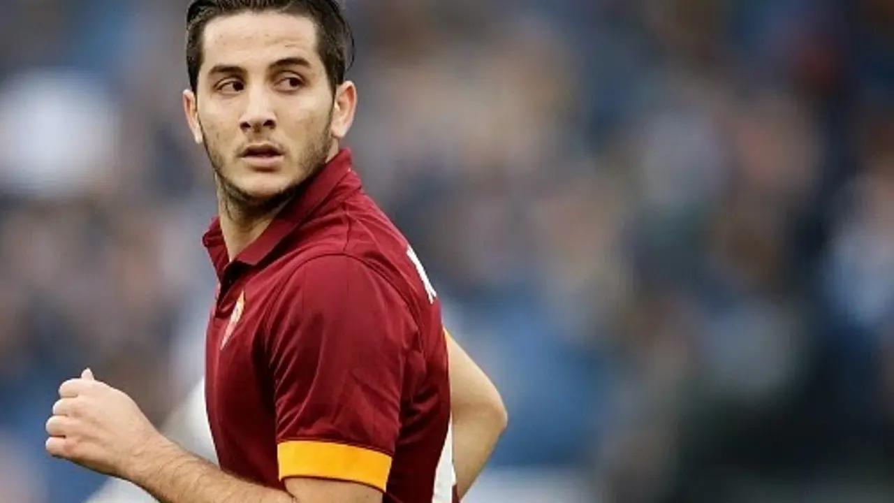 Arsenal Bidik Bek Tangguh AS Roma