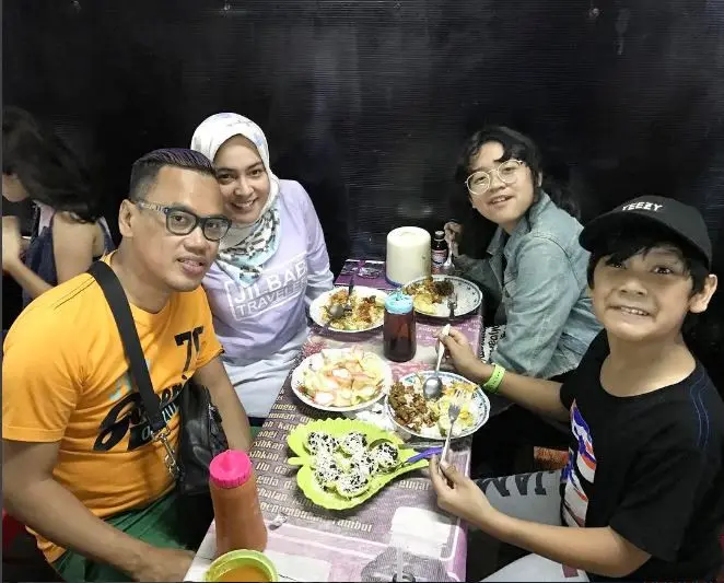 Uya Kuya makan bareng keluarga (Foto: Instagram)