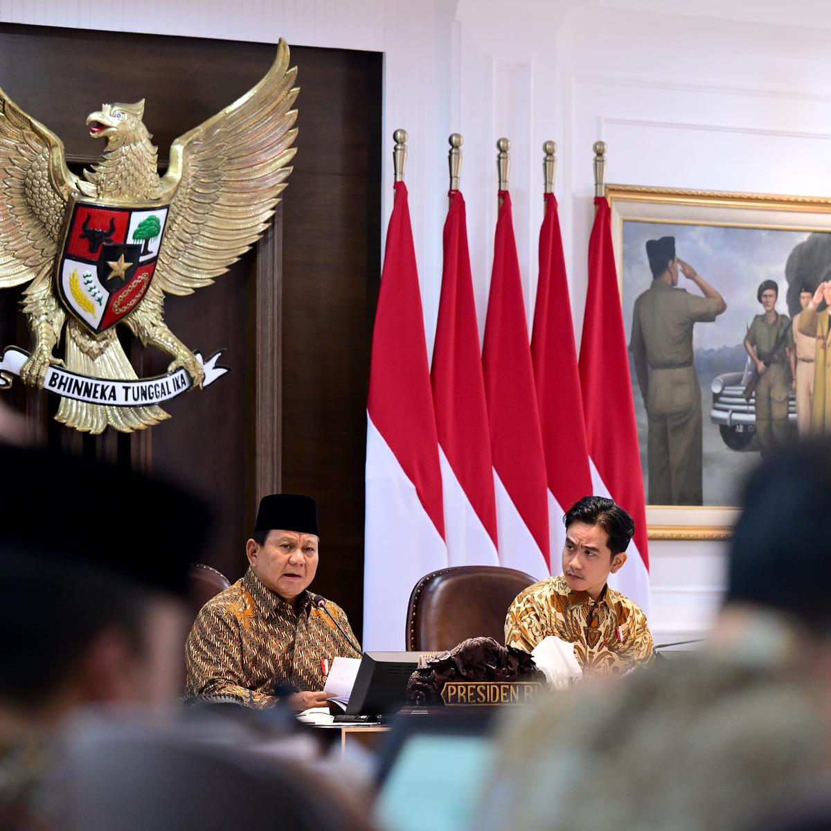 Prabowo-Gibran pimpin sidang kabinet perdana