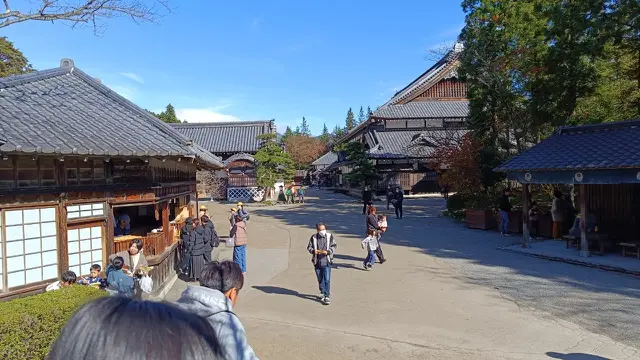 Suasana kehidupan di Kota Edo di zaman Edo di Nikko Edo Wonderland. (Nila Chrisna)