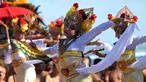 Para penari Bali tampil dalam upacara pemurnian air di Pulau Serangan, Bali, pada 18 Mei 2024. (SONNY TUMBELAKA/AFP)